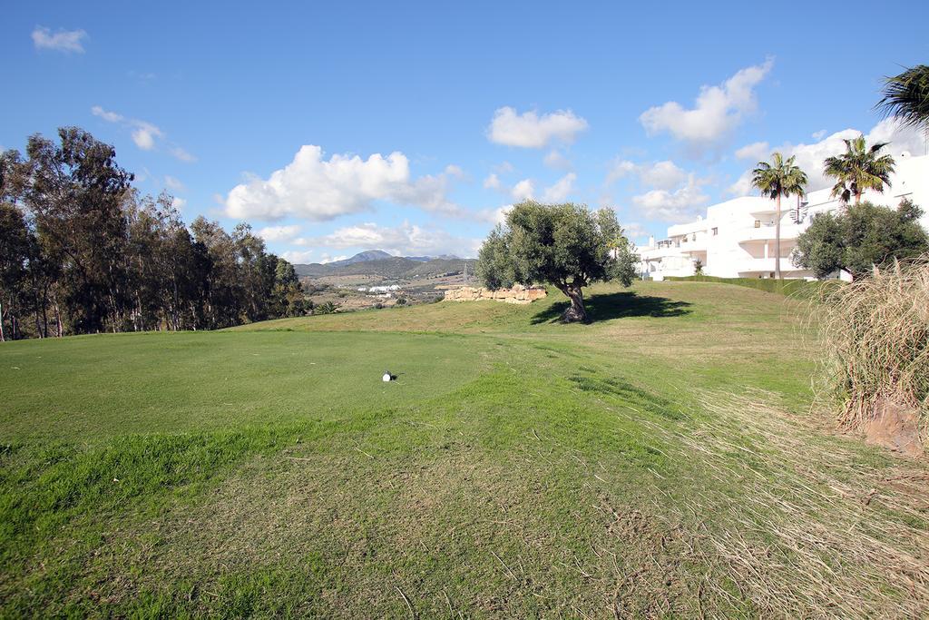 Sunny Golf Apartment Estepona Eksteriør billede